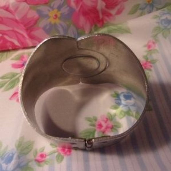 "Vtg Aluminum Hinged Clamp Style Bracelet " - Picture 2 of 8